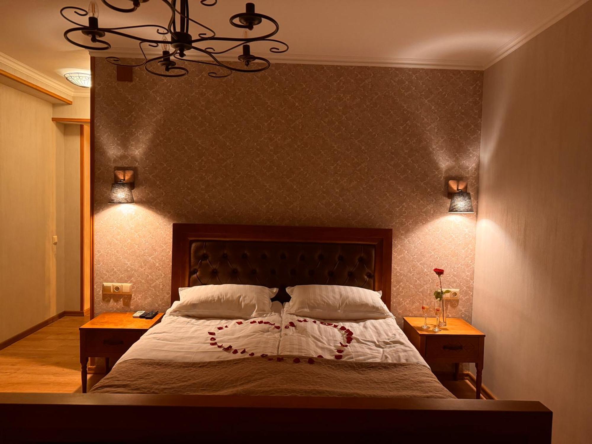 Vinoodor - Ვინოოდორ Hotell Telavi Eksteriør bilde